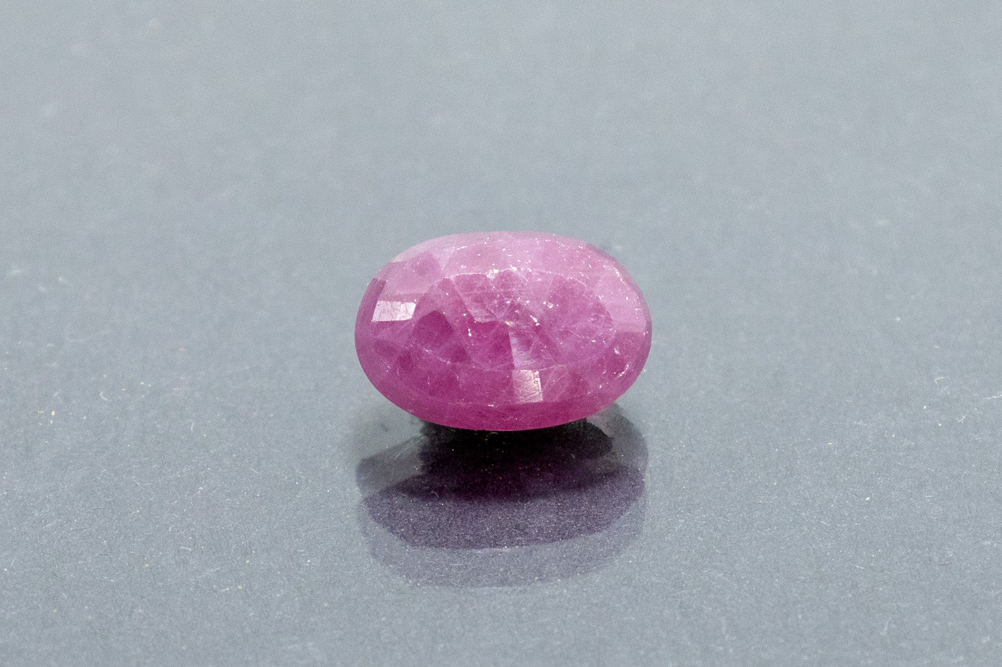 African Ruby - 2.94 Carat - Image 2