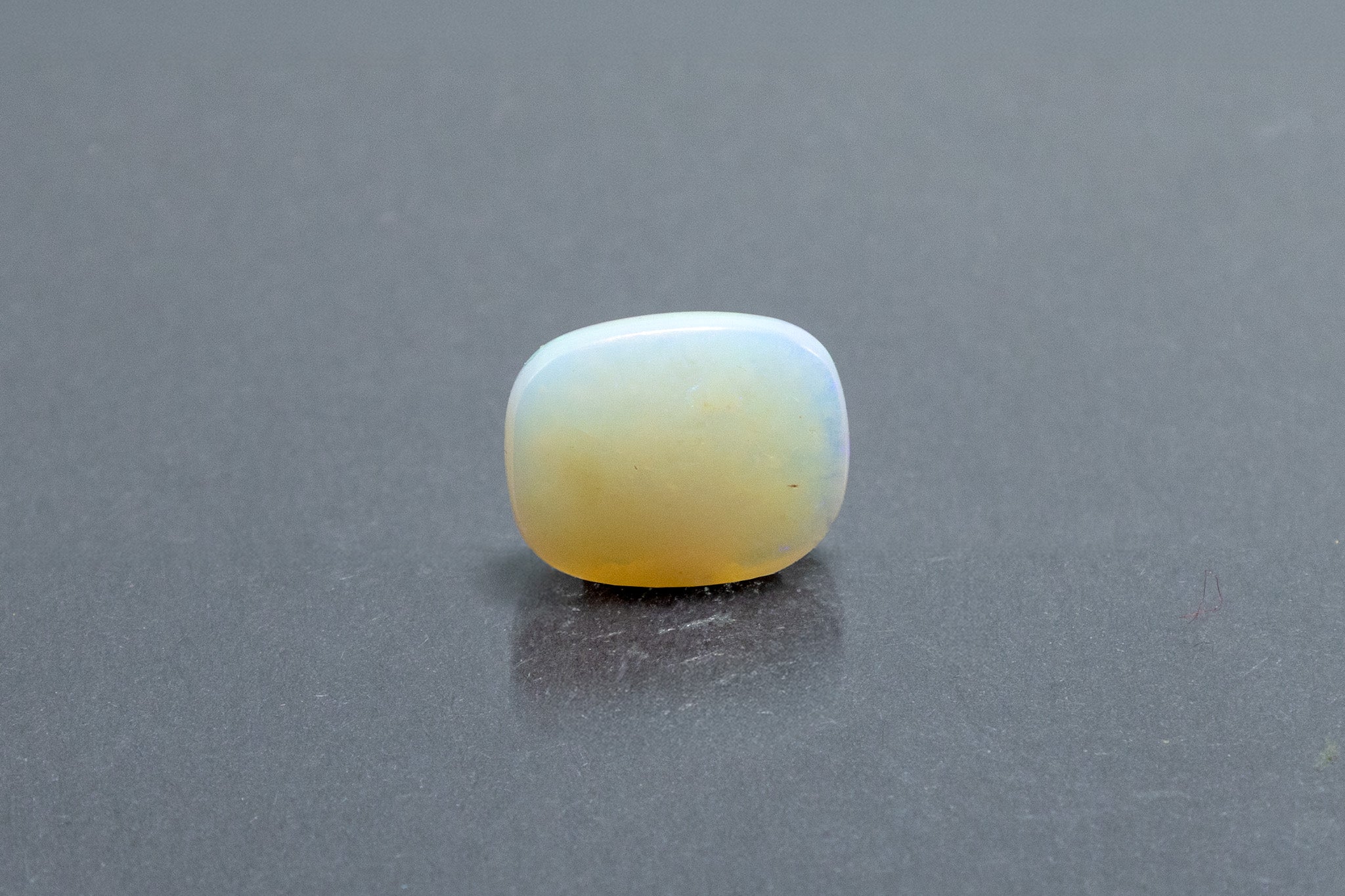 Opal - 2.86 Carat - Image 2