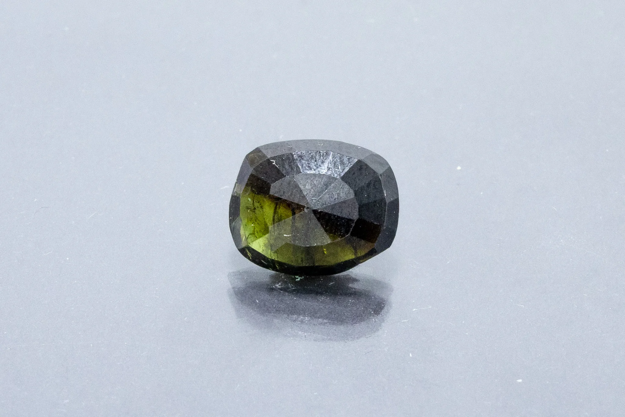 Black Tourmaline 7.04 Carat - Image 2