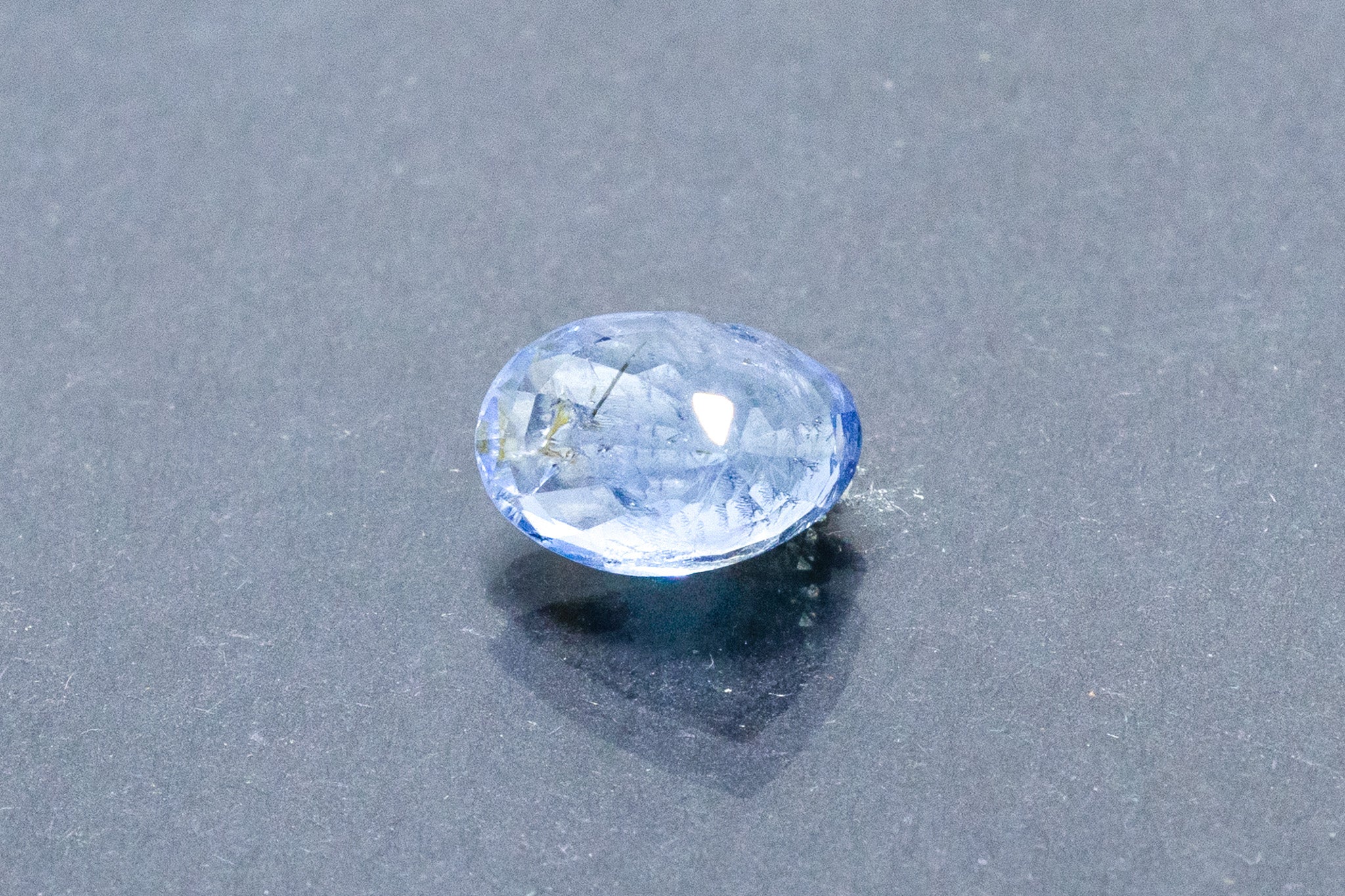 Blue Sapphire 2.05 Carat - Image 2