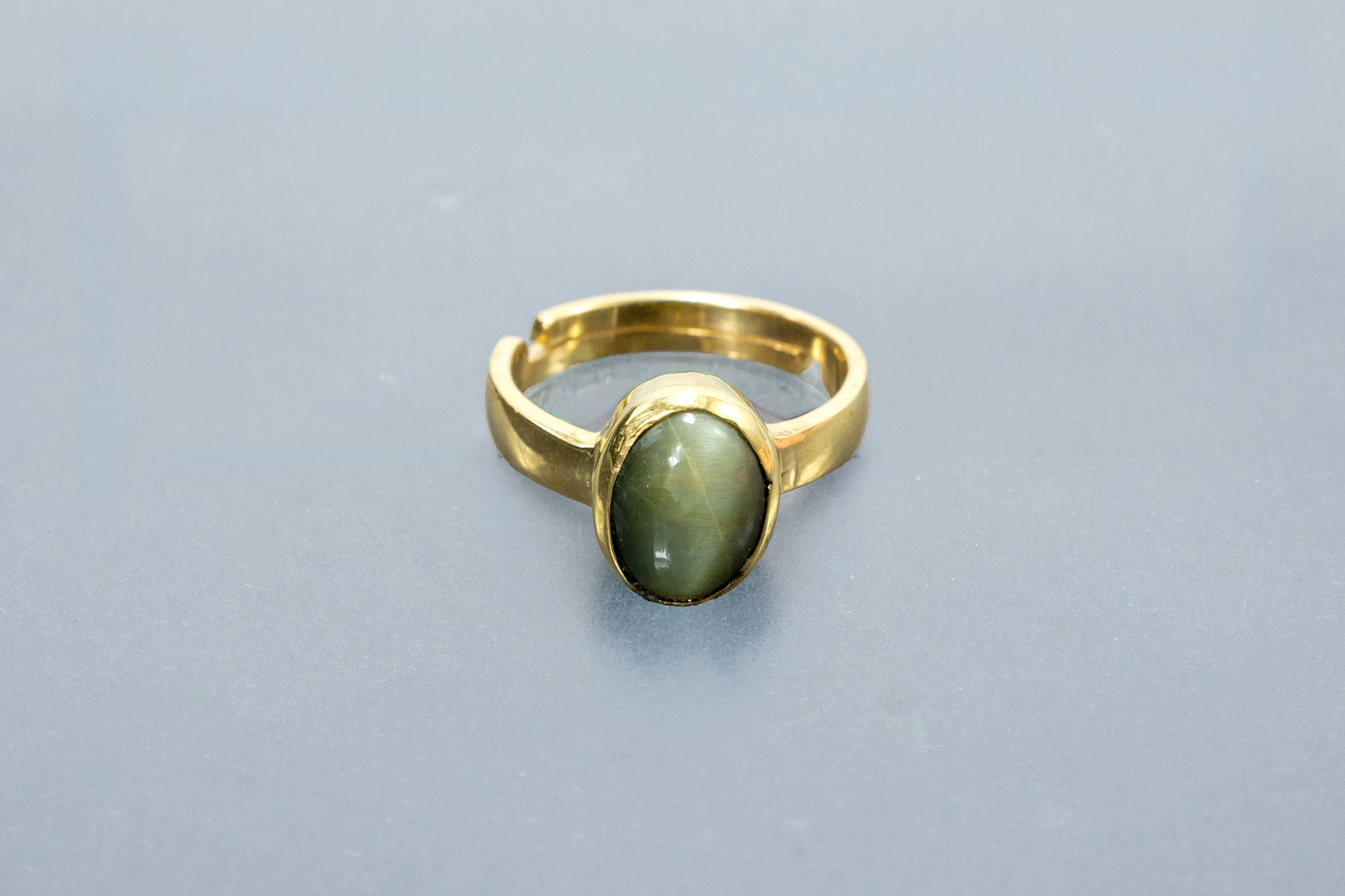 Cats Eye Ring (5 to 7 Ratti)