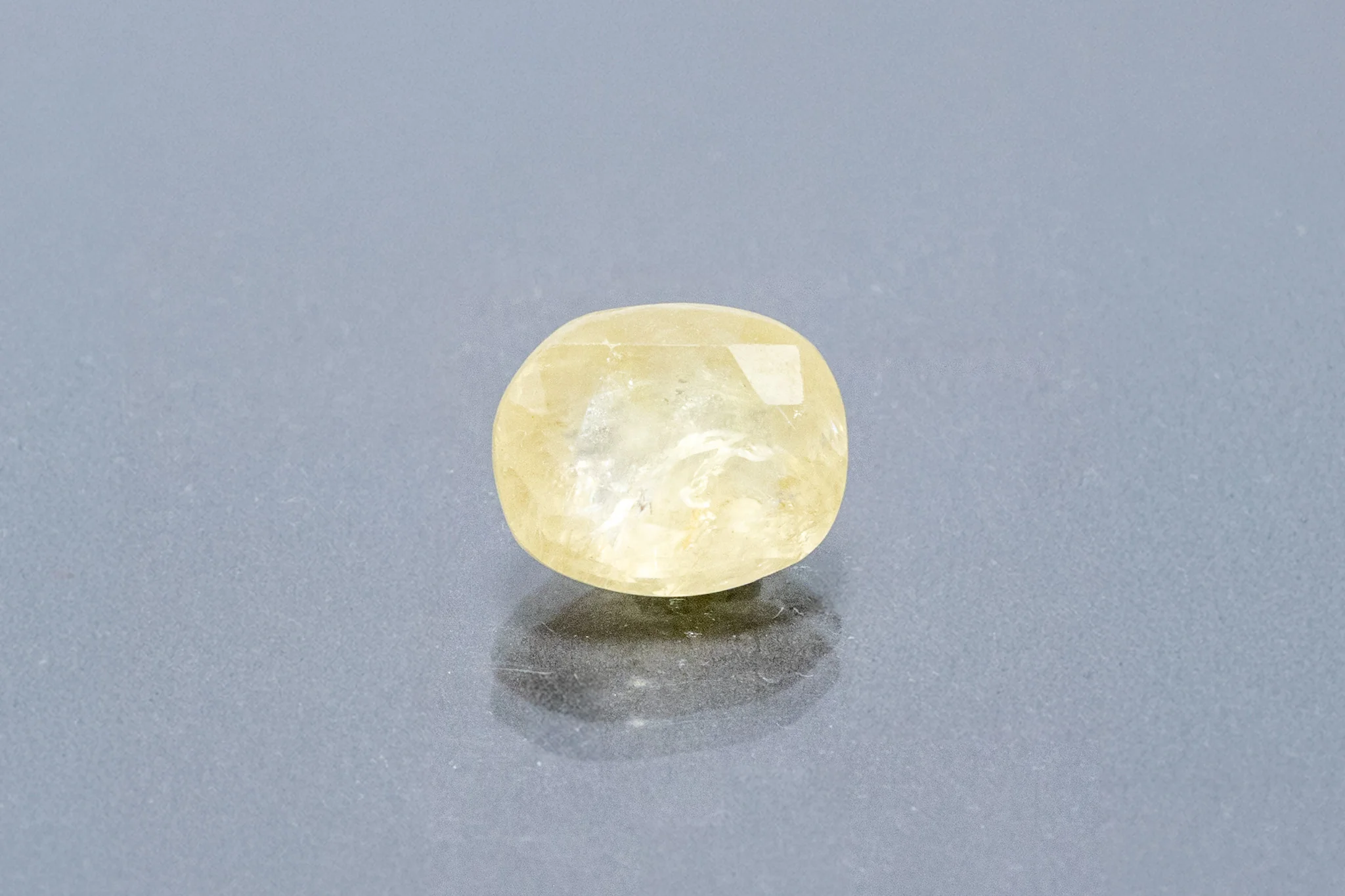 Ceylon Yellow Sapphire - 5.58 Carat