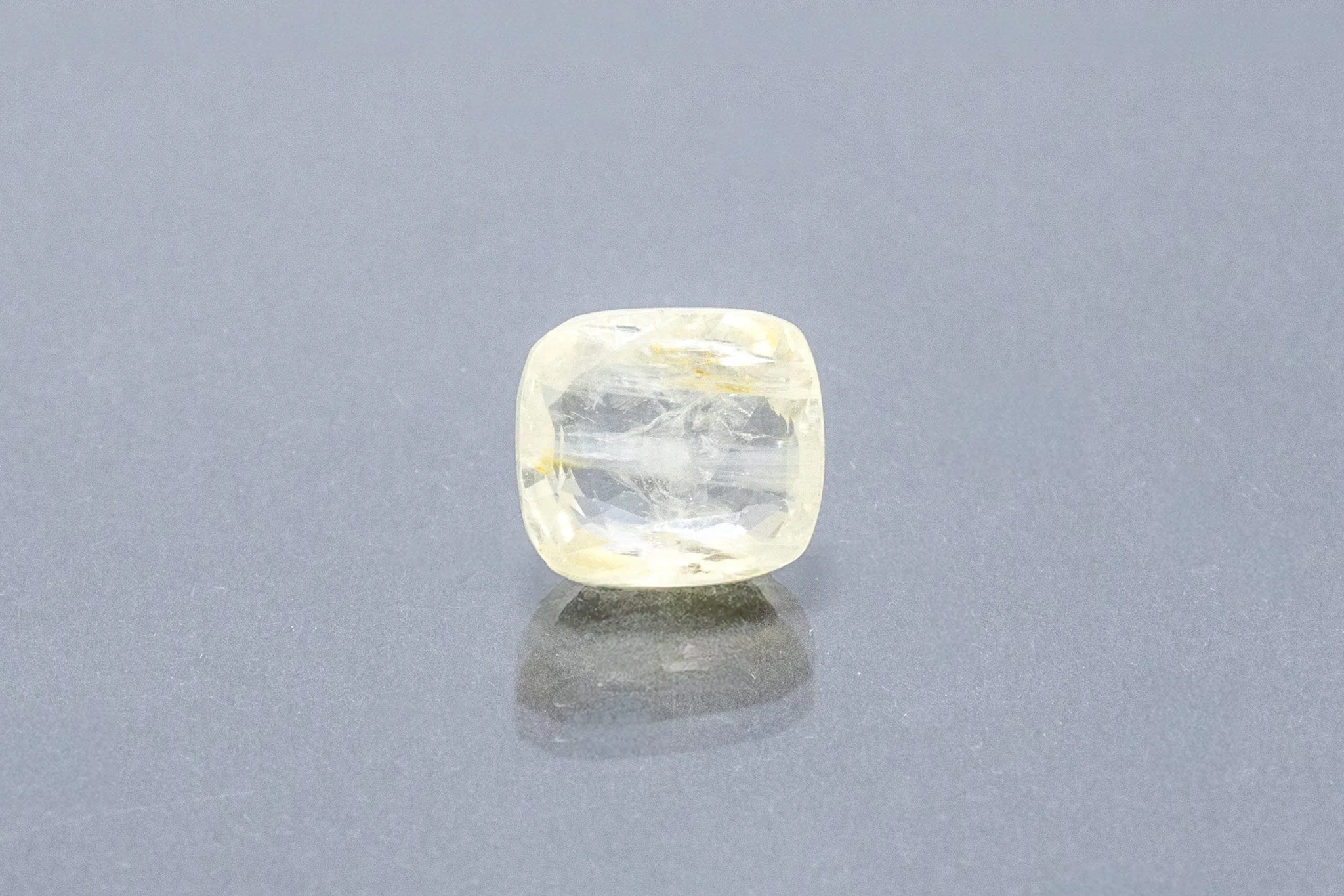 Ceylon Yellow Sapphire - 6.87 Carat