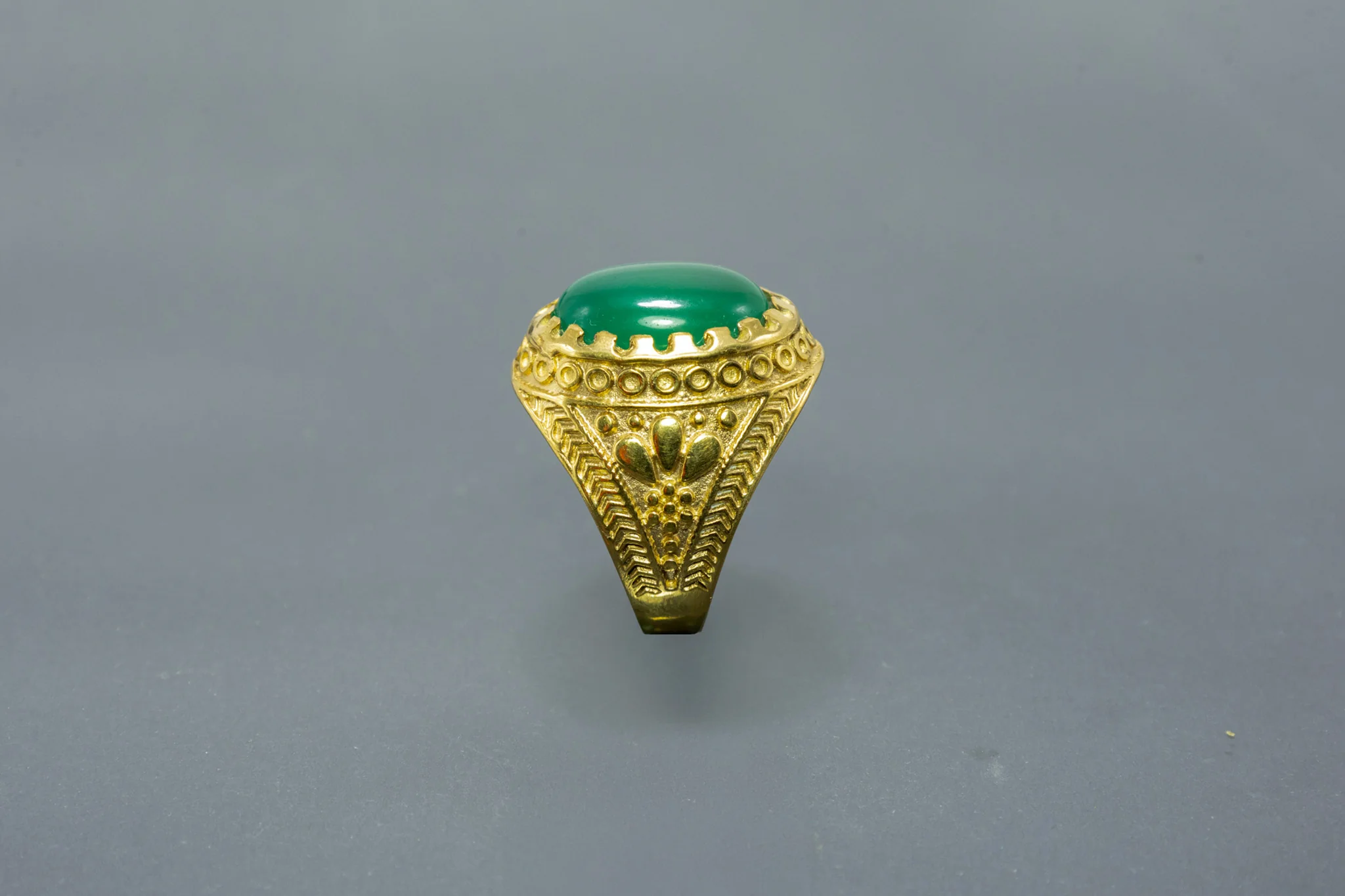Green Onyx Designer Ring (10 Ratti) - Image 2