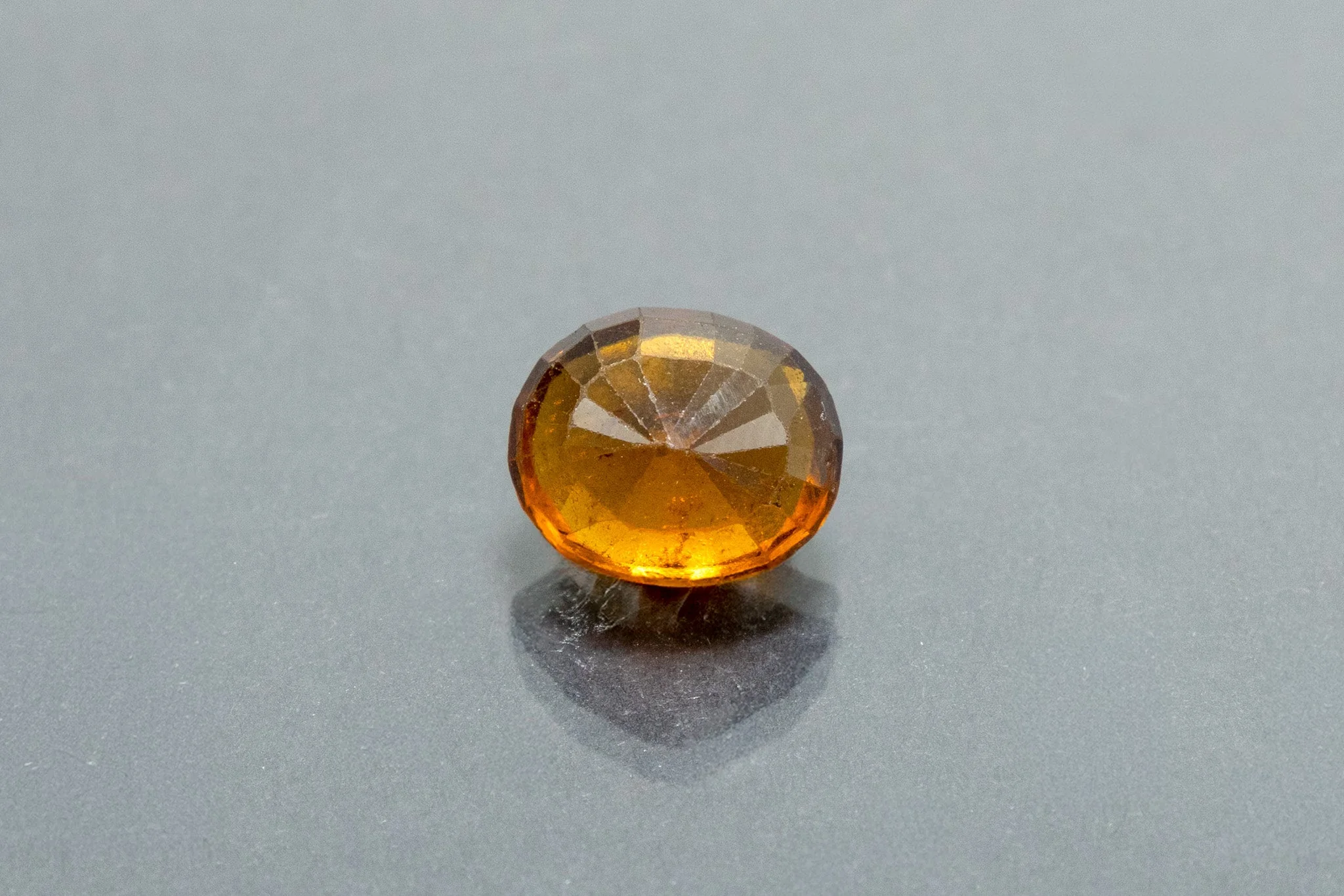 Hessonite - 5.34 Carat - Image 2
