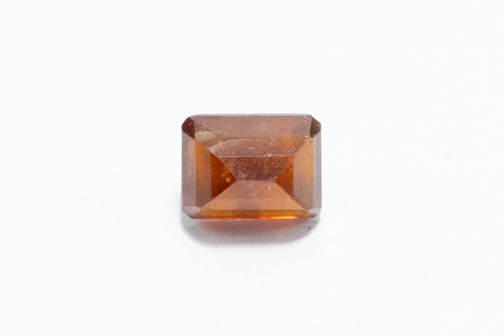 Hessonite - 5.38 Carat - Image 2