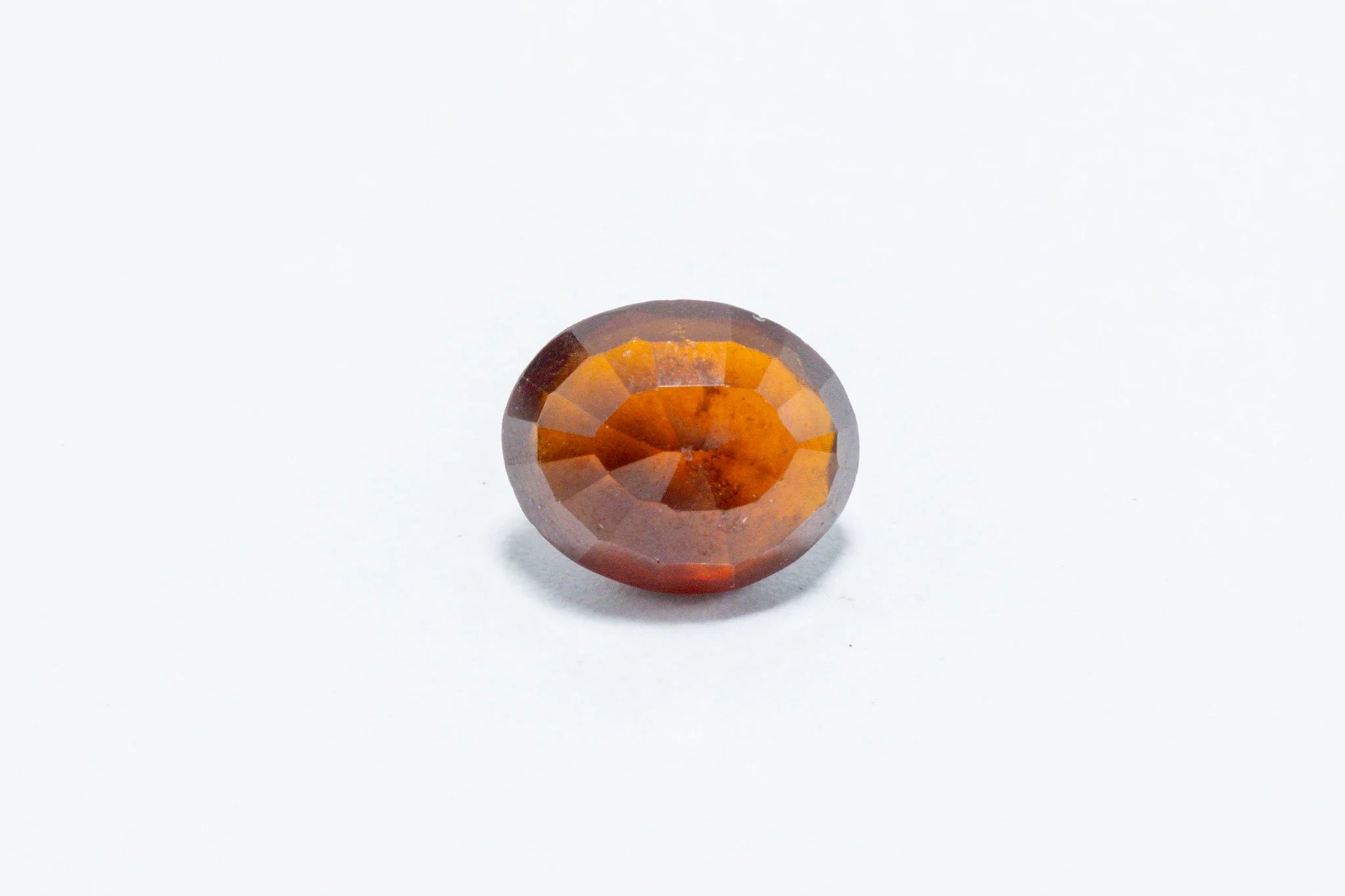 Hessonite - 7.34 Carat - Image 2