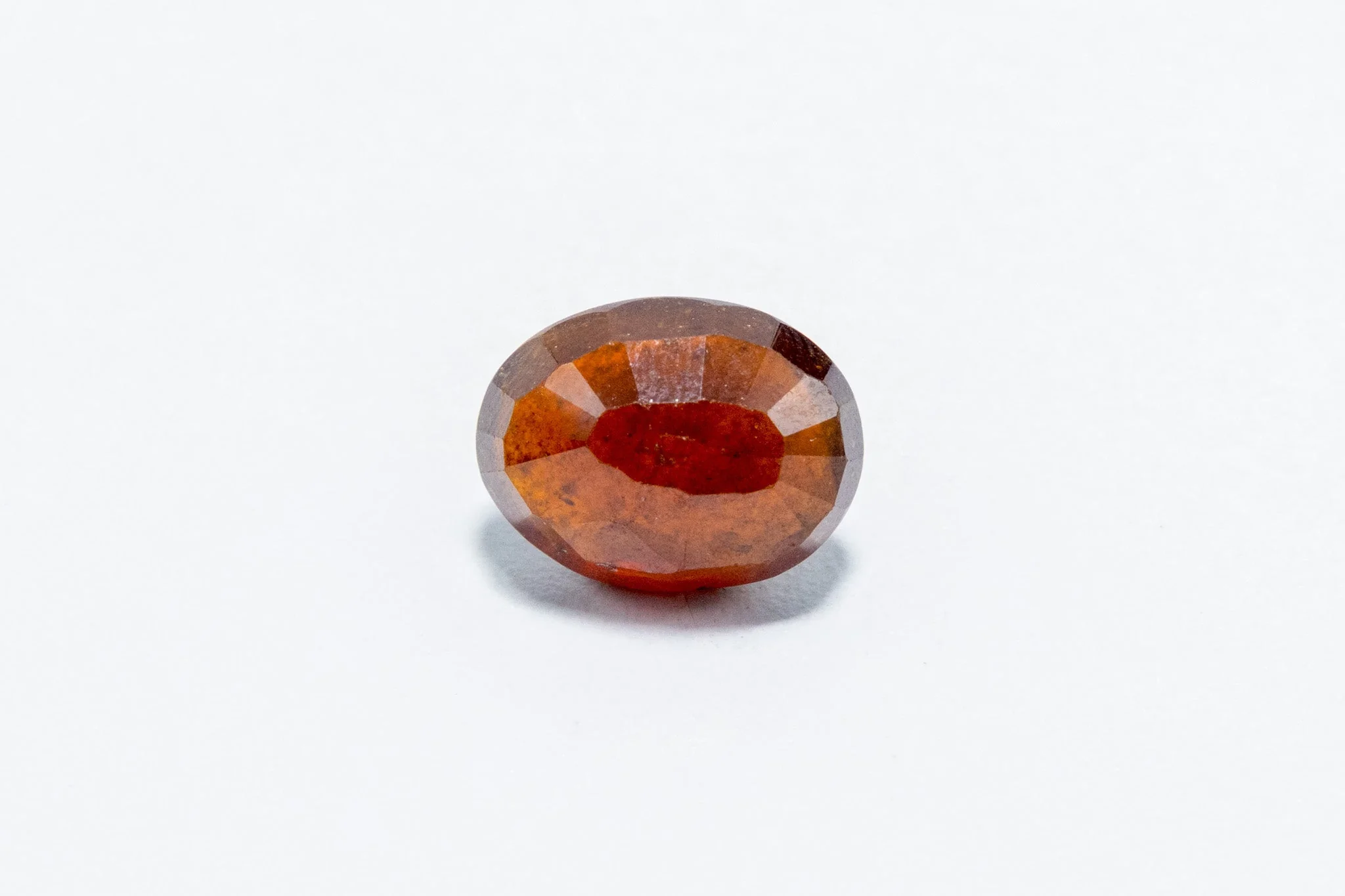 Hessonite - 7.90 Carat - Image 2