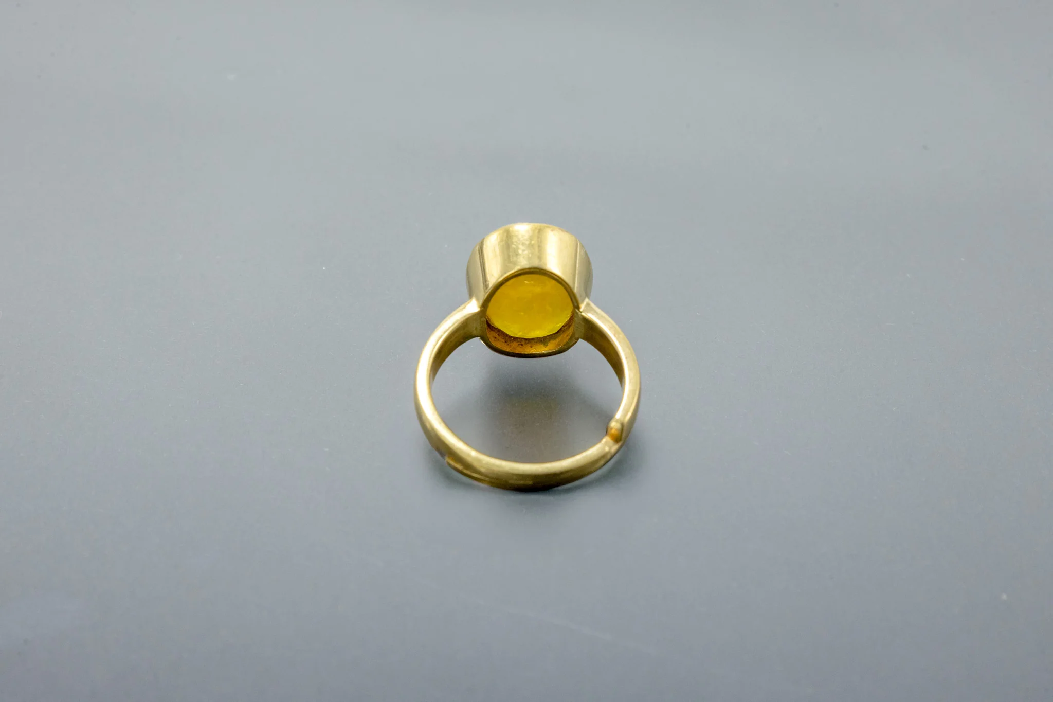 Premium Yellow Sapphire Ring (10 Ratti) - Image 3