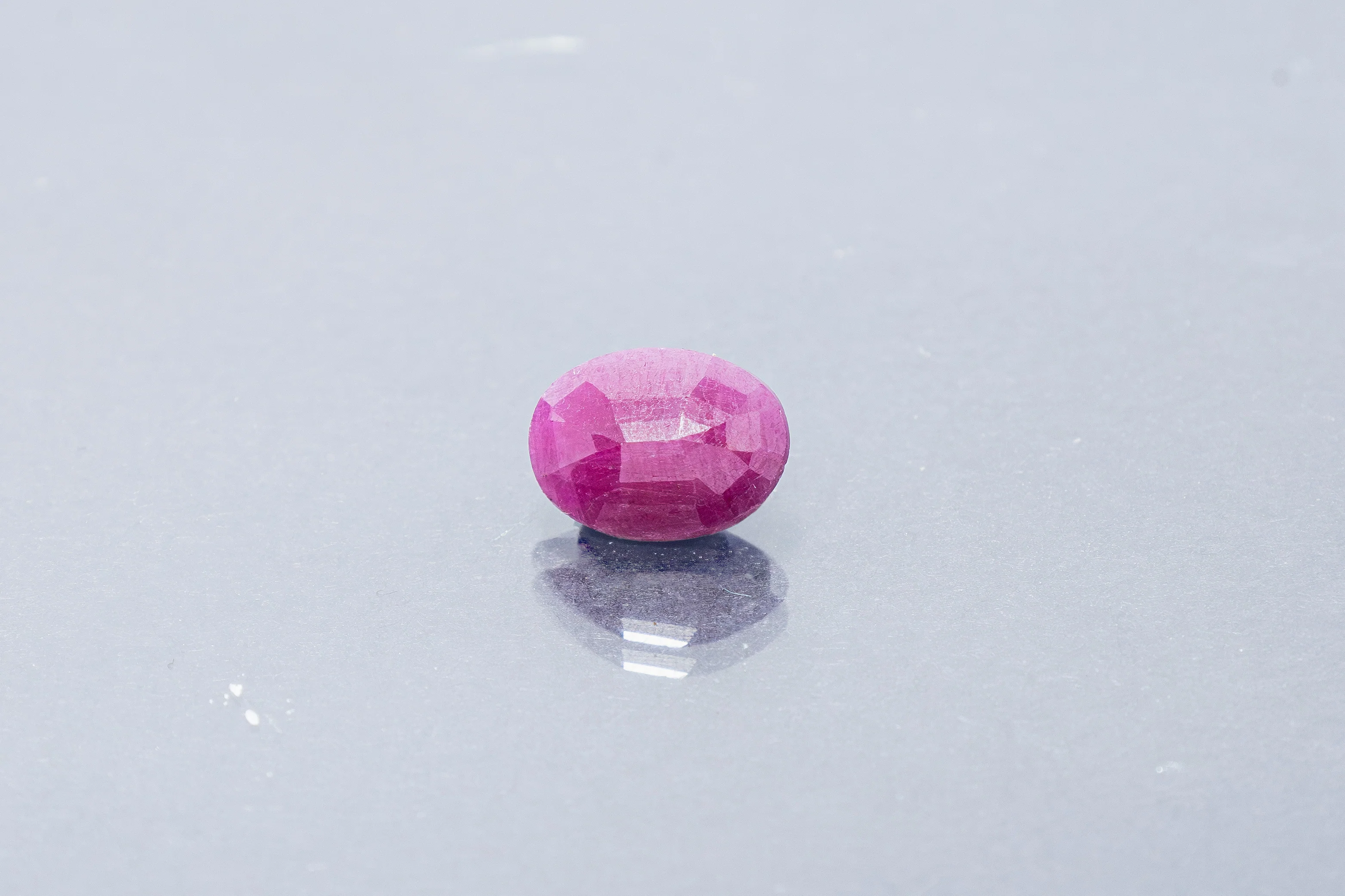 Indian Ruby 3.75 Carat - Image 2