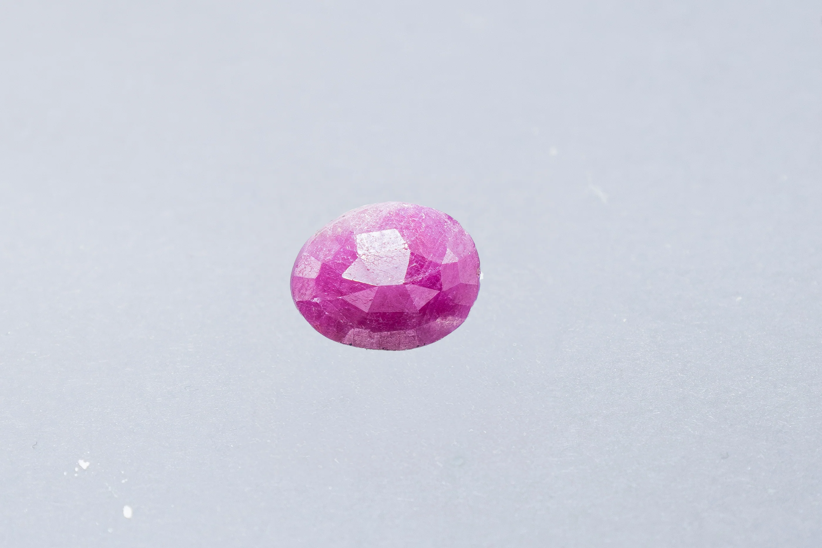 Indian Ruby 3.90 Carat - Image 2