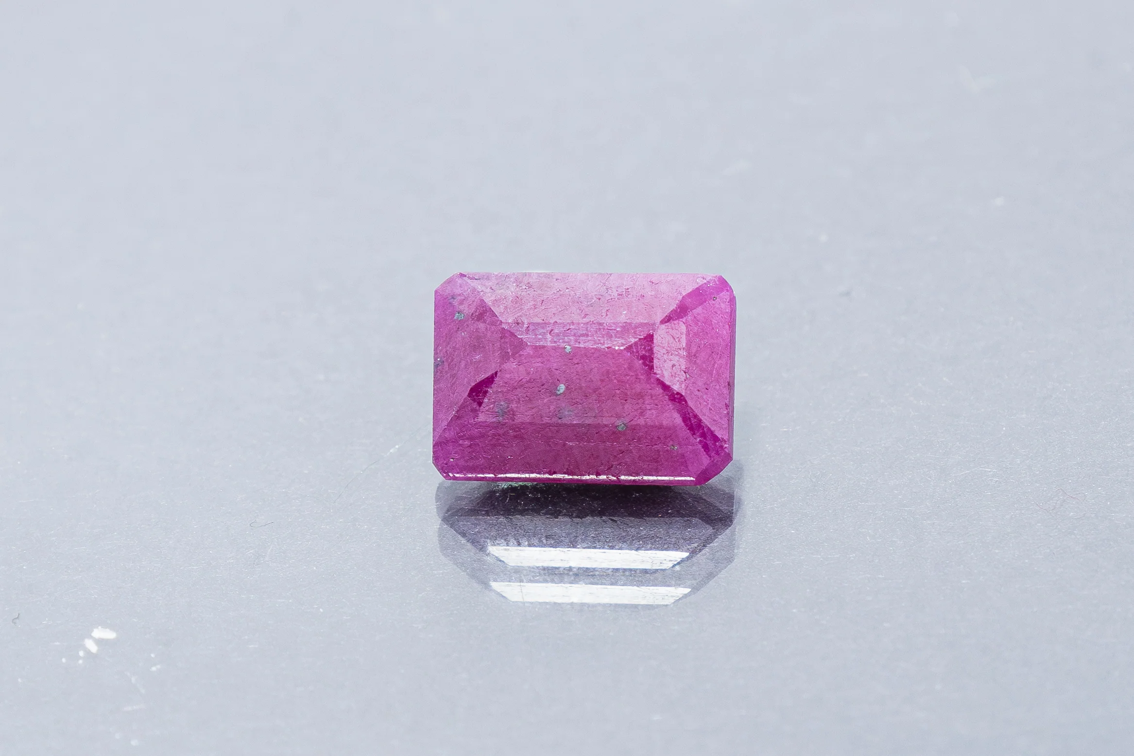 Indian Ruby 4.75 Carat - Image 2