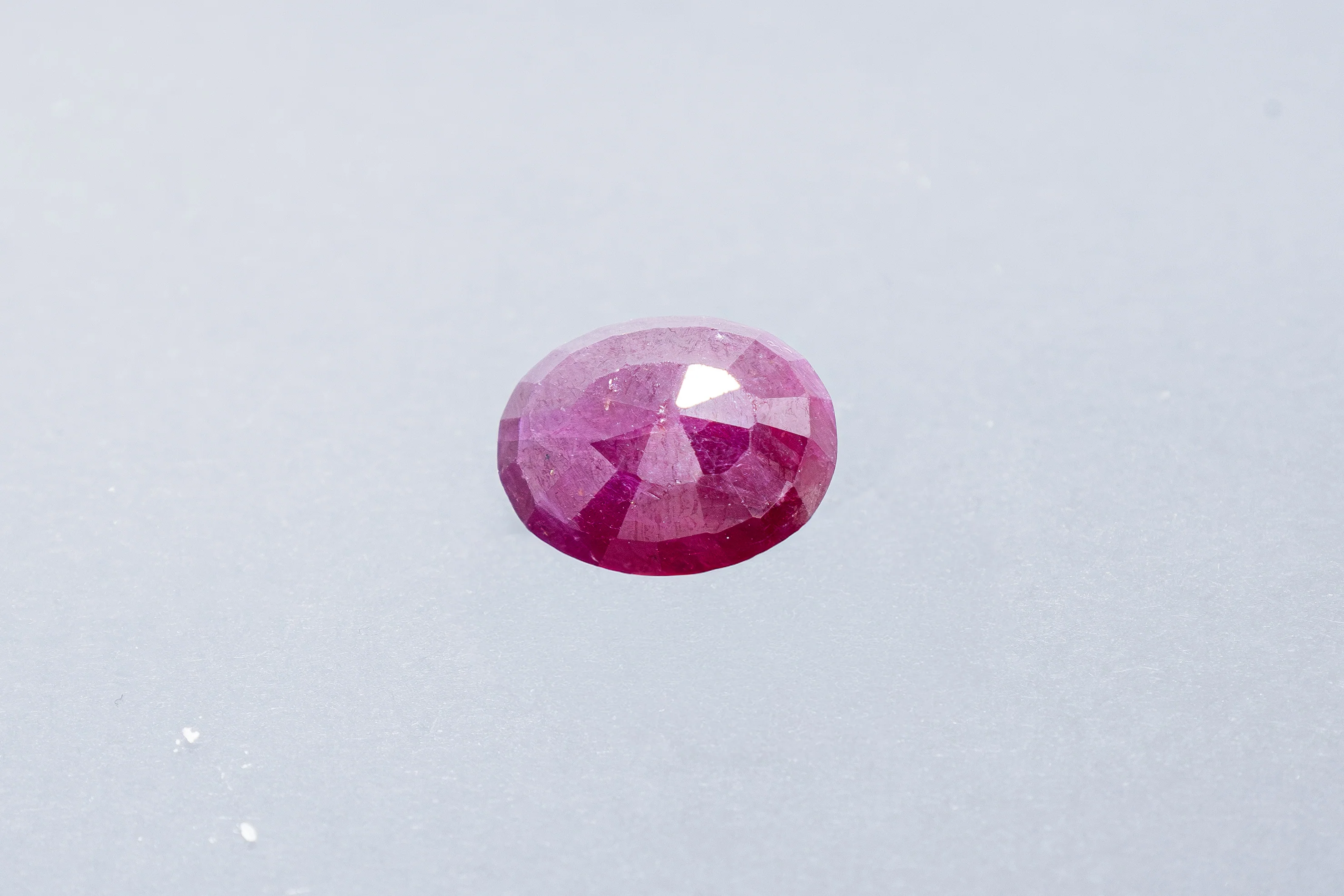 Indian Ruby 6.20 Carat - Image 2
