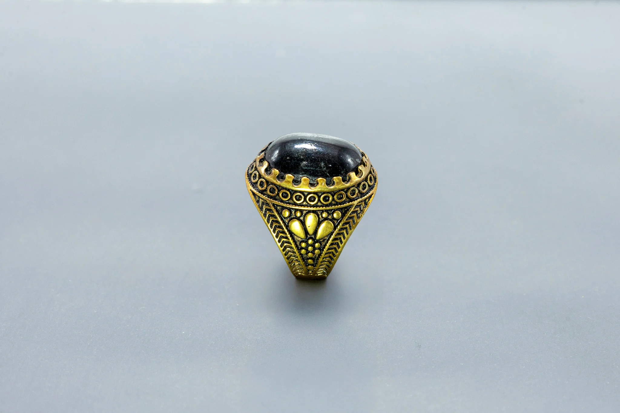 Sulemani Hakik Designer Ring (10 Ratti) - Image 8