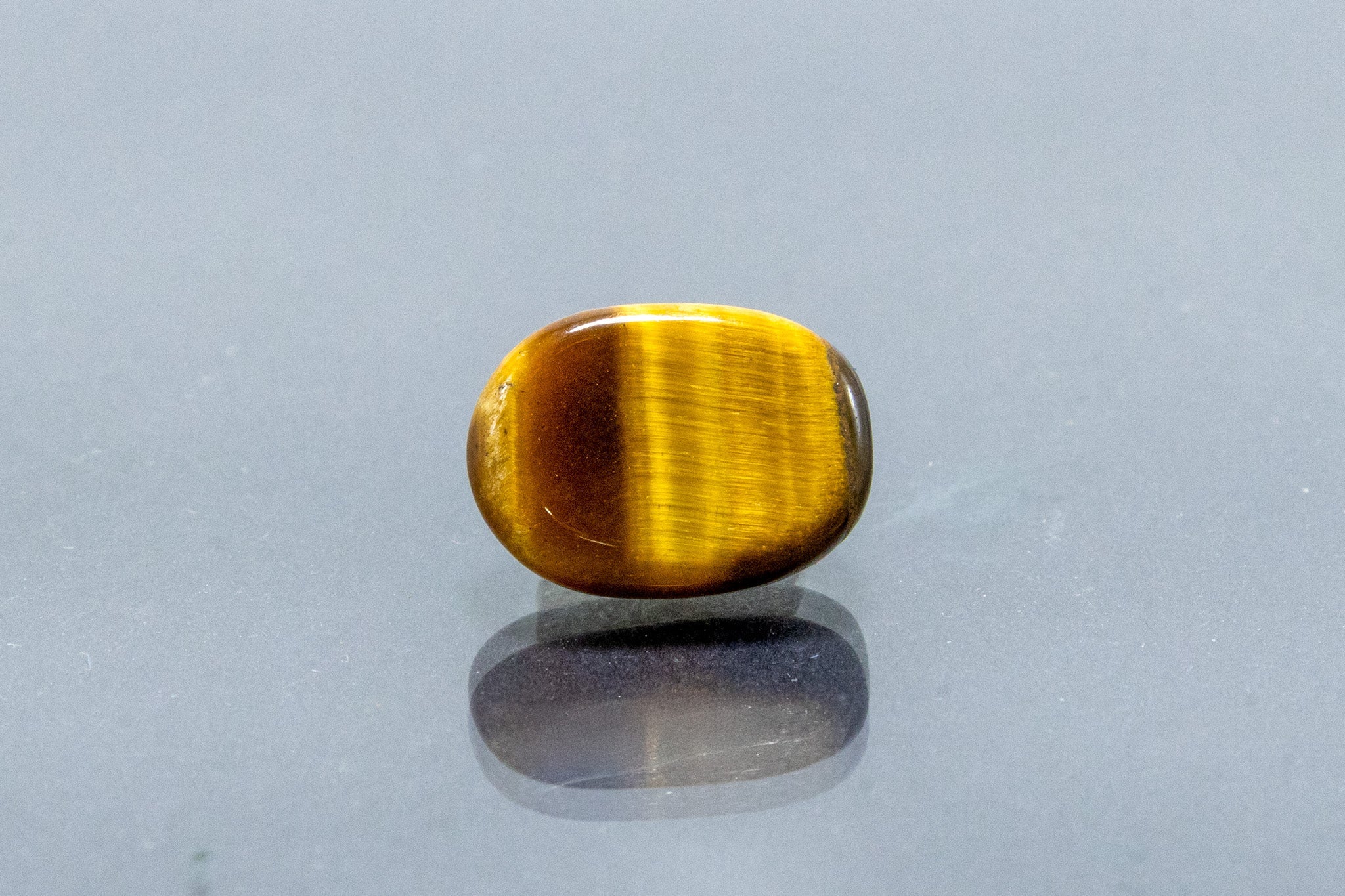 Tiger Eye - 6.96 Carat - Image 2
