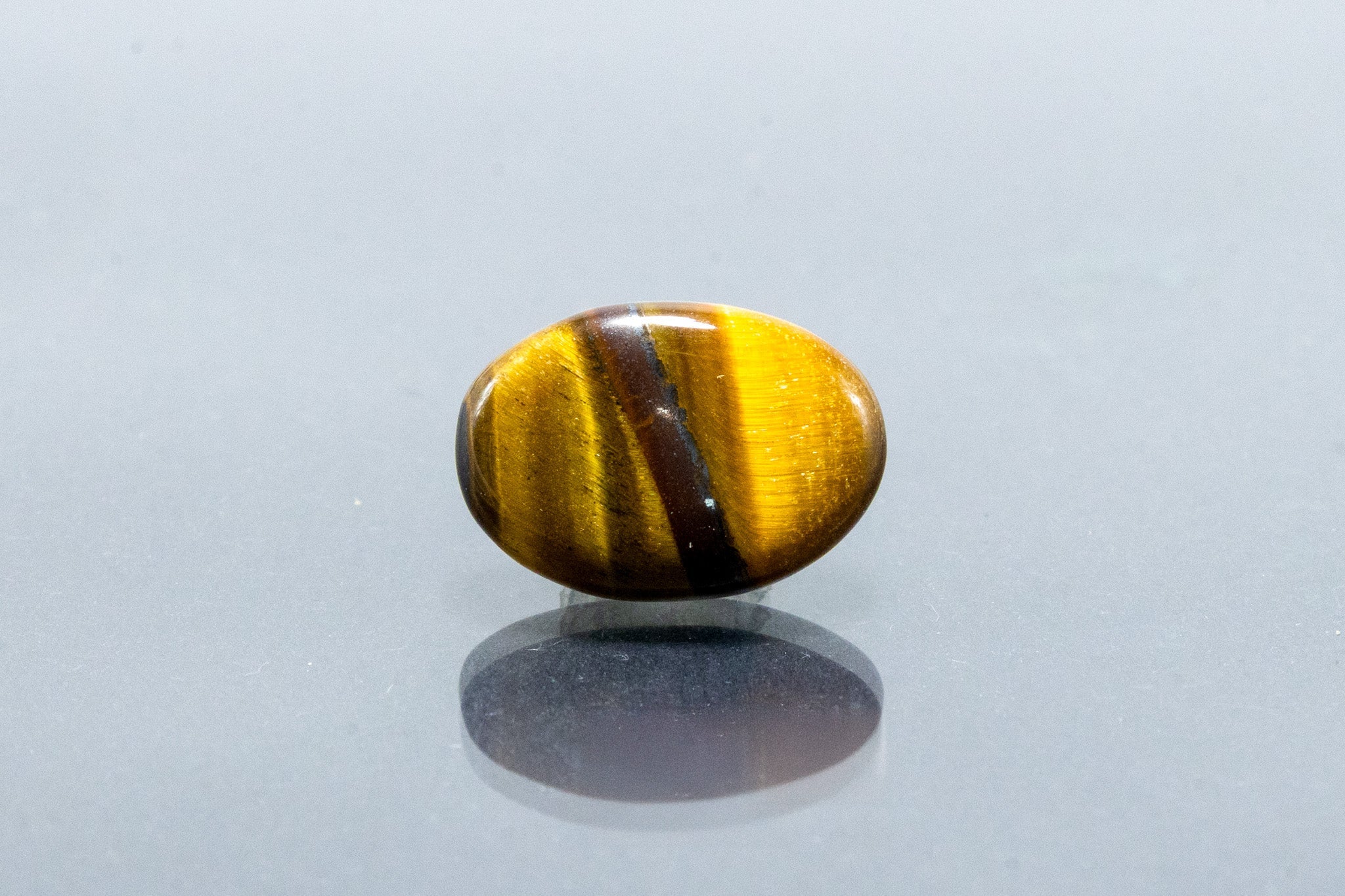 Tiger Eye - 7.9 Carat - Image 2