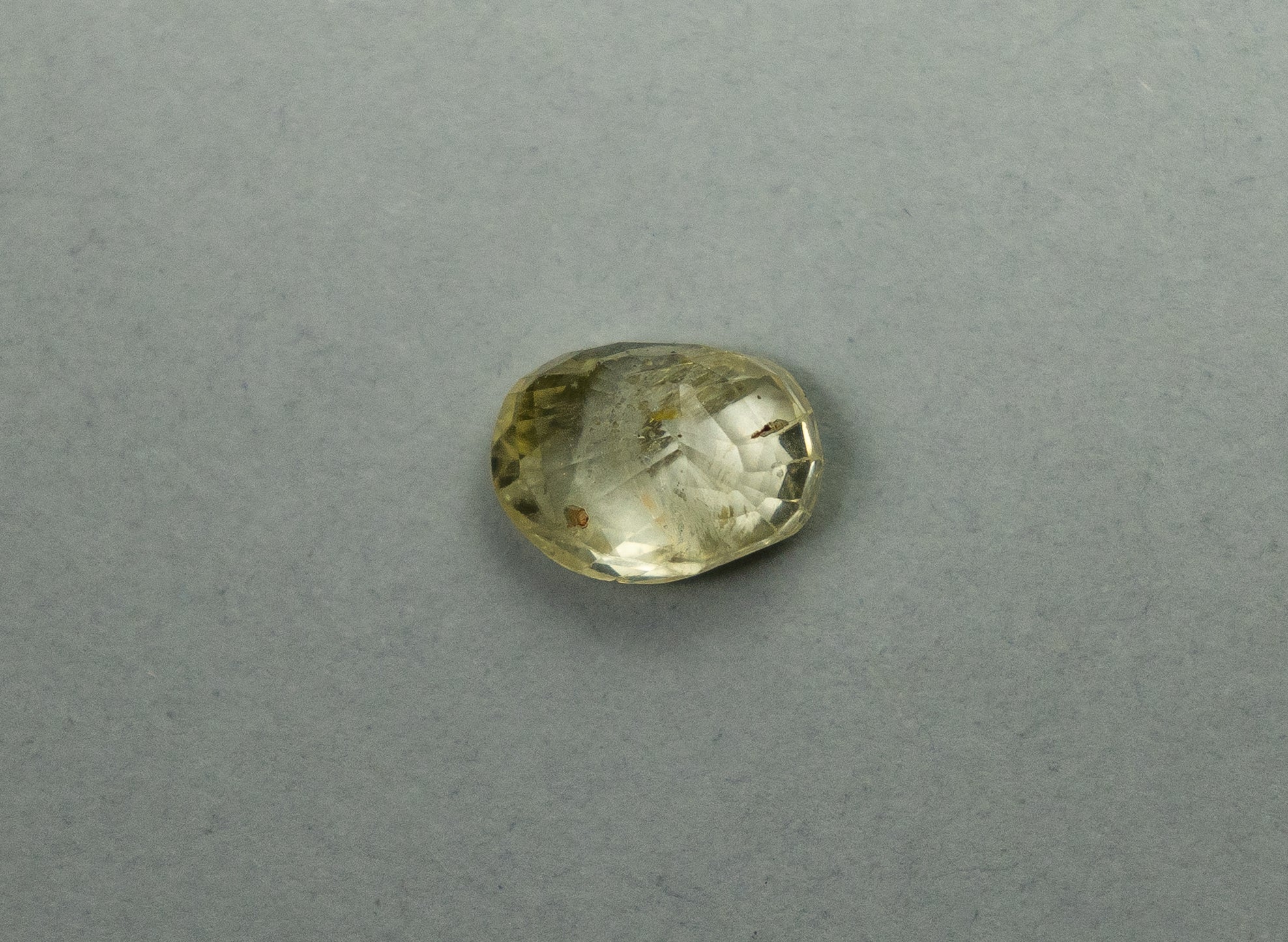 Yellow Sapphire 4.00 Carat - Image 2
