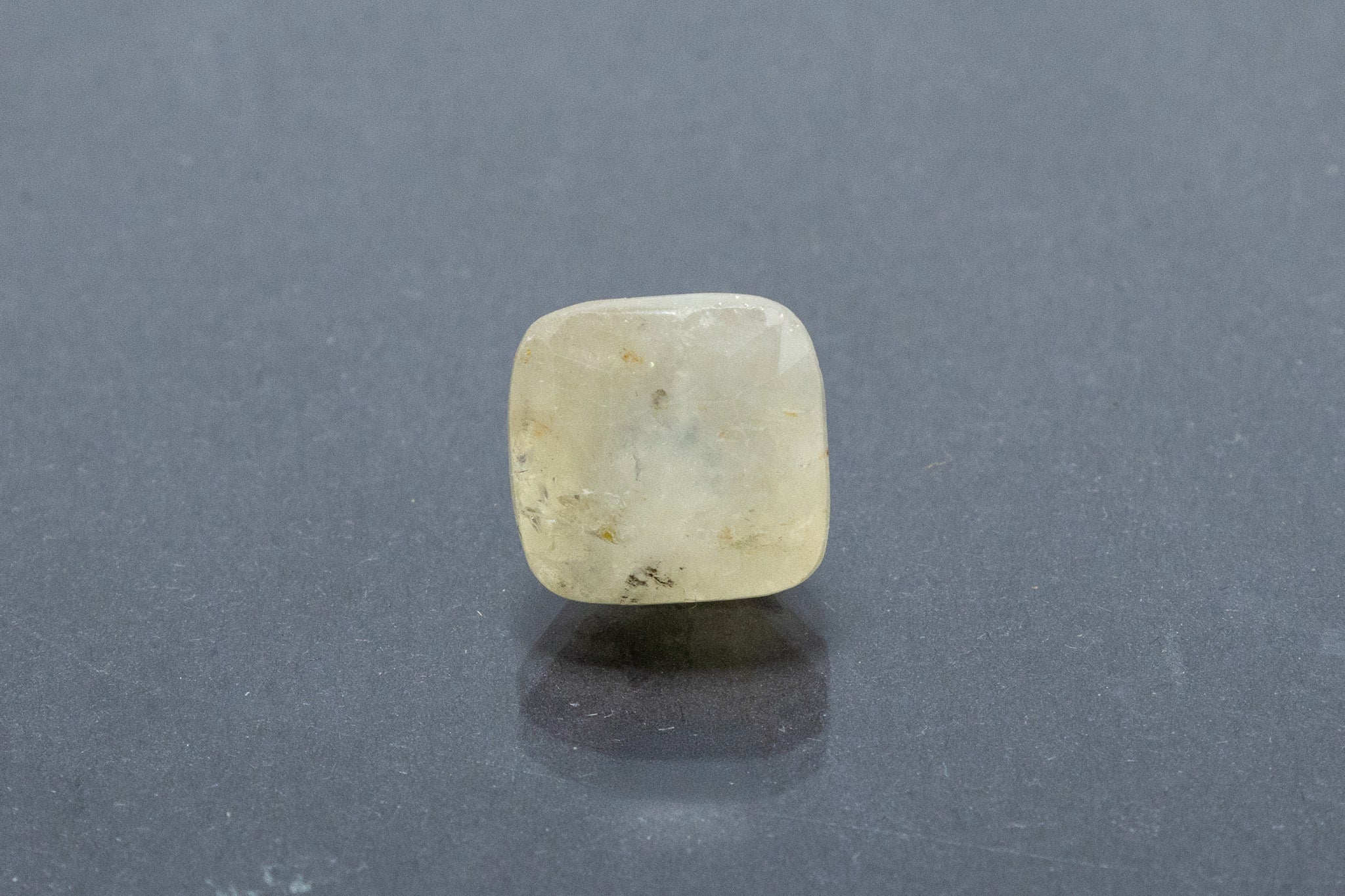 Yellow Sapphire - 8.4 Carat