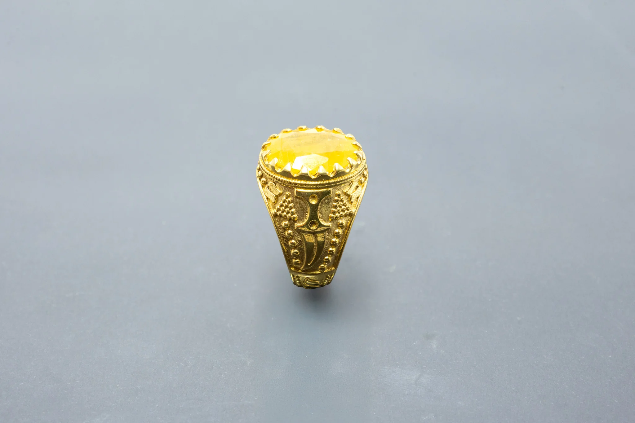 Royal Yellow Sapphire Ring (10 Ratti) - Image 6