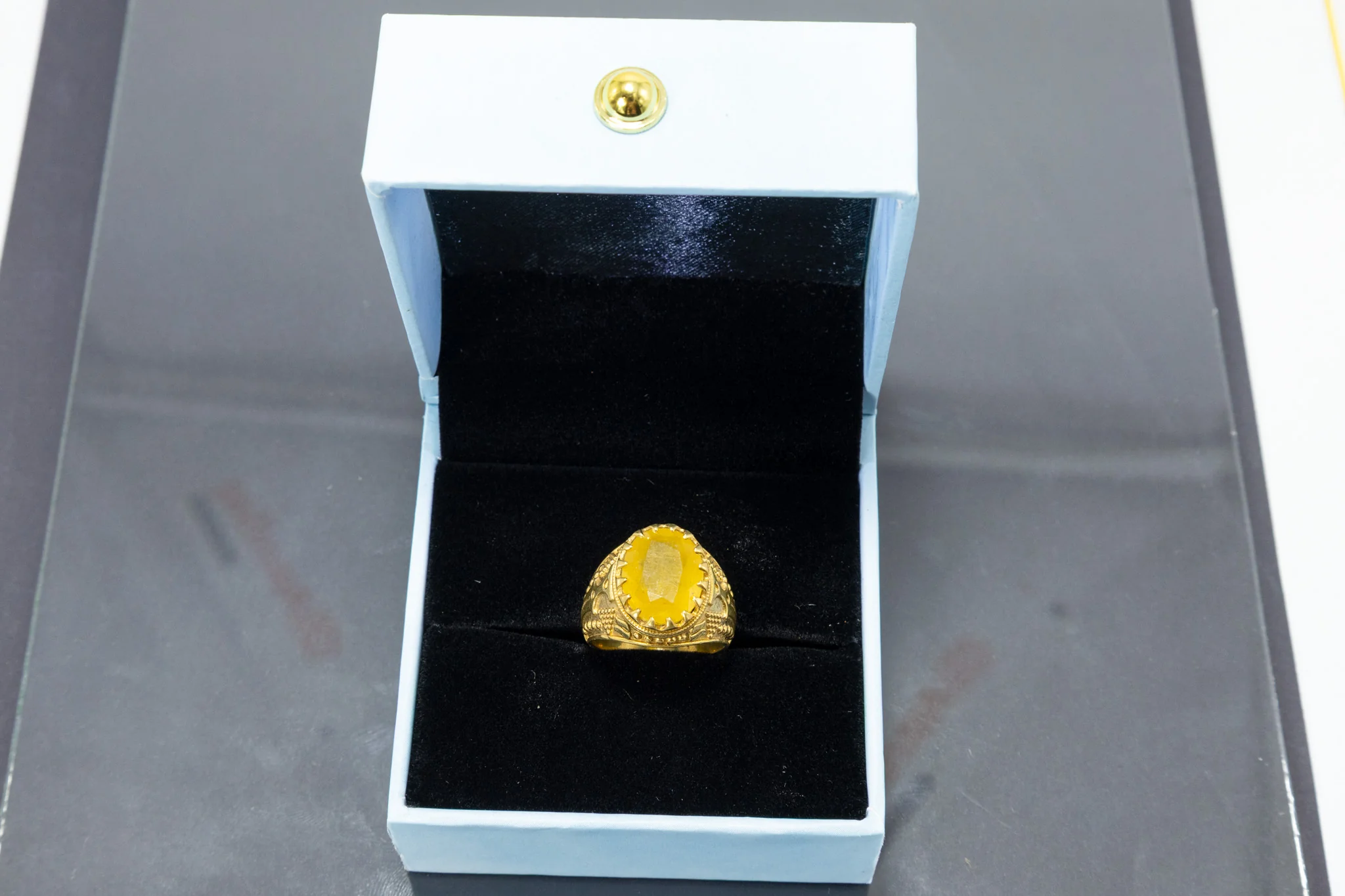 Royal Yellow Sapphire Ring (10 Ratti) - Image 9